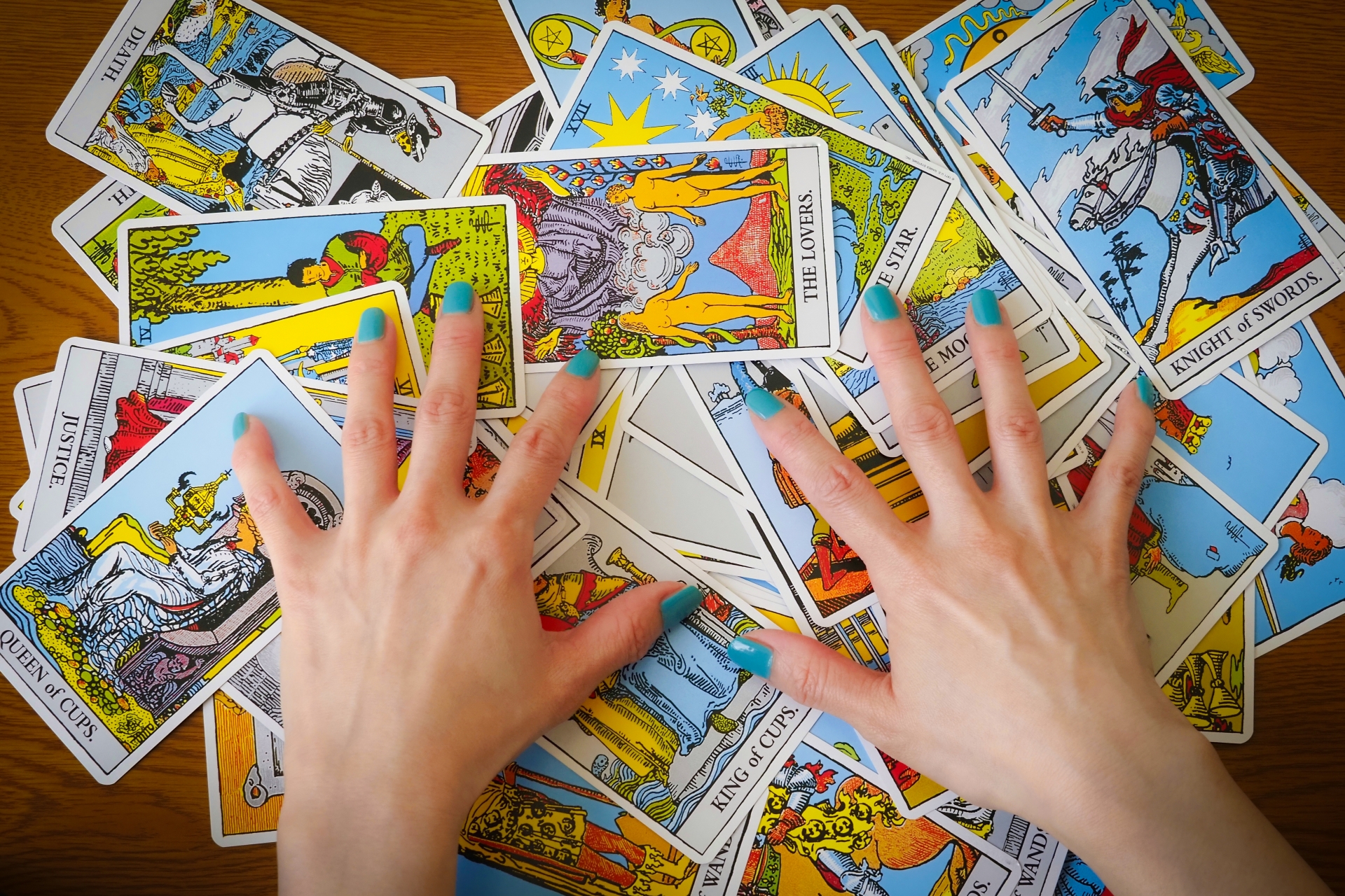 タロット占いはやりすぎるとよくない？