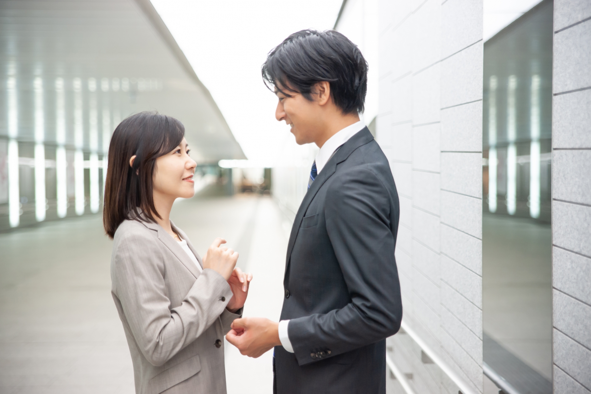 大学生に手を出す社会人はやばい人？